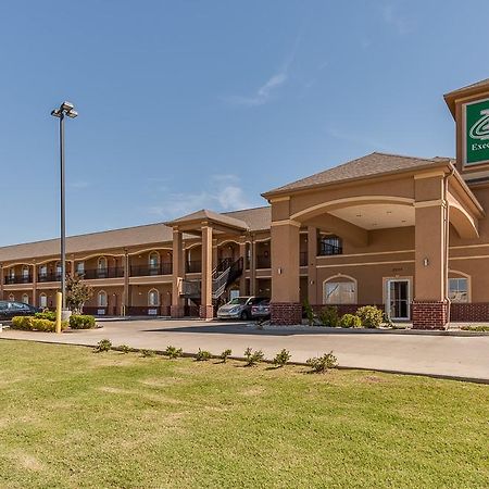 Executive Inn & Suites Cushing Esterno foto