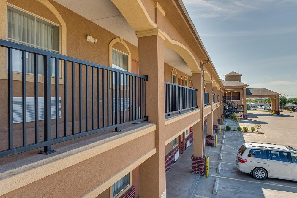 Executive Inn & Suites Cushing Esterno foto
